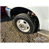 Image 45 : 2002 FORD F450 XL REGULAR CAB S/A SANDER TRUCK