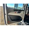 Image 33 : 2023 PETERBILT 567 T/A SLEEPER TRUCK TRACTOR