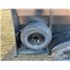 Image 13 : 1985 KEEN 16 FT. T/A LIVESTOCK TRAILER