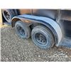 Image 9 : 1985 KEEN 16 FT. T/A LIVESTOCK TRAILER