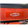 Image 6 : SNOW-PRO FAST-CAST 2000 DRIVEWAY SANDER
