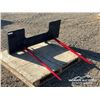 Image 2 : 42 IN. SKID STEER BALE SPEAR