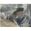 Image 8 : MISC JOHN DEERE WHEEL LOADER PARTS