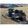 Image 4 : 2014 POLARIS 600 LXT SNOWOBILE