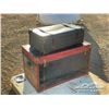 Image 4 : ANTIQUE STEAMER TRUNK & SUITCASE