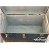 Image 9 : ANTIQUE STEAMER TRUNK & SUITCASE