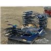 Image 2 : QTY OF SNOW SHOVELS