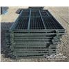Image 3 : (26) 7 FT. MESH PANELS
