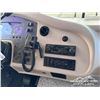 Image 13 : 1997 NEWMAR DUTCH STAR 32 FT. S/A MOTORHOME