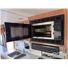 Image 28 : 1997 NEWMAR DUTCH STAR 32 FT. S/A MOTORHOME