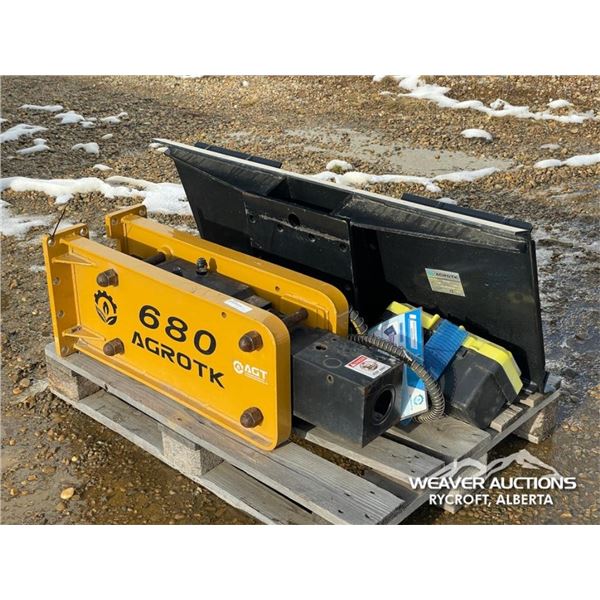 2022 AGROTK SKID STEER HYDRAULIC HAMMER