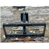 Image 7 : SKID STEER EXCAVATOR BUCKET ATTACHMENT