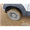 Image 30 : 2012 FORD F350 XLT CREW CAB FLATBED TRUCK