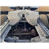 Image 53 : 2011 KENWORTH T800 TRI DRIVE SLEEPER TRUCK TRACTOR