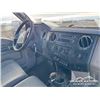 Image 22 : 2009 FORD F350 XLT CREW CAB FLATBED TRUCK
