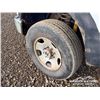 Image 48 : 2009 FORD F350 XLT CREW CAB FLATBED TRUCK