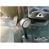 Image 23 : 2005 KENWORTH T800 TRI DRIVE SLEEPER TRUCK TRACTOR