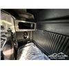 Image 25 : 2005 KENWORTH T800 TRI DRIVE SLEEPER TRUCK TRACTOR