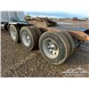 Image 45 : 2005 KENWORTH T800 TRI DRIVE SLEEPER TRUCK TRACTOR