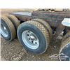 Image 57 : 2005 KENWORTH T800 TRI DRIVE SLEEPER TRUCK TRACTOR