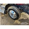 Image 41 : 2013 KENWORTH T800 T/A SLEEPER TRUCK TRACTOR