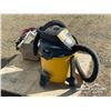 Image 3 : ELECTRIC GRAVEL TARP HARDWARE W/SHOP VACUUM