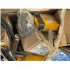 Image 11 : ASSORTED CATERPILLAR D8 PARTS