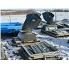 Image 2 : WESTEEL GRAIN BIN DOOR W/AERATION KIT