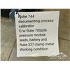 Image 10 : FLUKE 744 CALIBRATOR W/1550C 5KV INSULATION TESTER