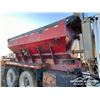 Image 37 : 2005 STERLING T/A SAND & PLOW TRUCK (INOPERABLE)
