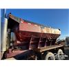 Image 40 : 2005 STERLING T/A SAND & PLOW TRUCK (INOPERABLE)