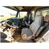 Image 6 : 2005 STERLING T/A SAND & PLOW TRUCK (INOPERABLE)
