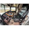 Image 7 : 2013 PETERBILT 388 T/A SLEEPER TRUCK TRACTOR