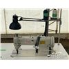 Image 5 : SUNSTAR LEATHER SEWING MACHINE