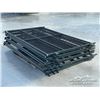 Image 3 : (10) 7 FT. MESH LIVESTOCK PANELS