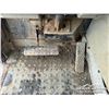 Image 13 : CAT TH83 4X4 TELEHANDLER