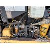 Image 39 : CAT TH83 4X4 TELEHANDLER
