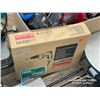 Image 22 : ASSORTED SHOP SAWS & TOOLS