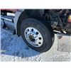 Image 38 : 2012 MACK CXU613 T/A SLEEPER TRUCK TRACTOR