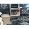 Image 20 : 2021 FORD F350 XLT CREW CAB FLATBED TRUCK