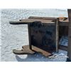 Image 9 : CUSTOM EXCAVATOR PACKING WHEEL