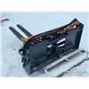Image 4 : LANDHONOR 48 IN. SKID STEER HYD. PALLET FORKS