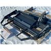Image 9 : 2026 LANDHONOR 36 IN. MINI SKID STEER PALLET FORKS