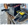 Image 10 : RAYTREE 8 IN. RMPP680 SKID STEER POST POUNDER
