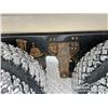 Image 56 : 2019 KENWORTH T800 TRI/A SLEEPER DUMP TRUCK