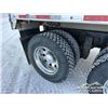 Image 62 : 2019 KENWORTH T800 TRI/A SLEEPER DUMP TRUCK