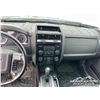 Image 12 : 2010 FORD ESCAPE 4 DOOR STATION WAGON
