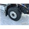 Image 40 : 2016 INTERNATIONAL 5900I TRI/A 22,080L WATER TRUCK