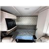 Image 26 : 2019 KENWORTH W990 T/A SLEEPER TRUCK TRACTOR