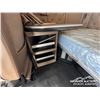 Image 29 : 2019 KENWORTH W990 T/A SLEEPER TRUCK TRACTOR